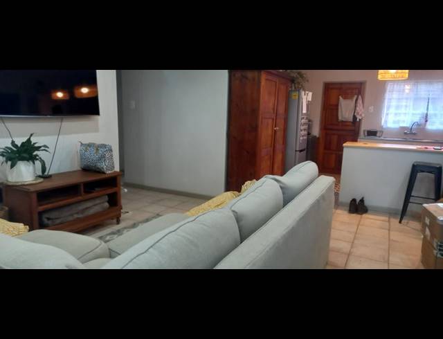 3 BEDROOM TOWNHOUSE FOR SALE IN AQUAPARK